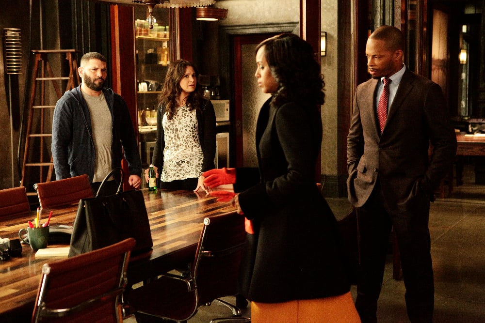 SCANDAL - "The Fish Rots From the Head" - Olivia and the team take on some embattled Secret Service agents. Meanwhile, Abby has her hands full trying to keep Fitz in line, and Jake begins to reveal a few secrets of his own, on an all-new "Scandal," THURSDAY MARCH 10 (9:00-10:00 p.m. EST) on the ABC Television Network. (ABC/Nicole Wilder) GUILLERMO DIAZ, KATIE LOWES, KERRY WASHINGTON, CORNELIUS SMITH JR. Scandal Photo Preview: What’s Jake Hiding? - Part 2