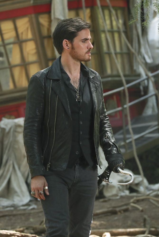 ONCE UPON A TIME - "The Savior" - As "Once Upon a Time" returns to ABC for its sixth season, SUNDAY, SEPTEMBER 25 (8:00-9:00 p.m. EDT), on the ABC Television Network, so does its classic villain-the Evil Queen. (ABC/Jack Rowand) COLIN O Once Upon A Time Photo Preview: What’s Emma’s “Mysterious Side Effect”? (Season 6 Episode 1) - Part 4'DONOGHUE