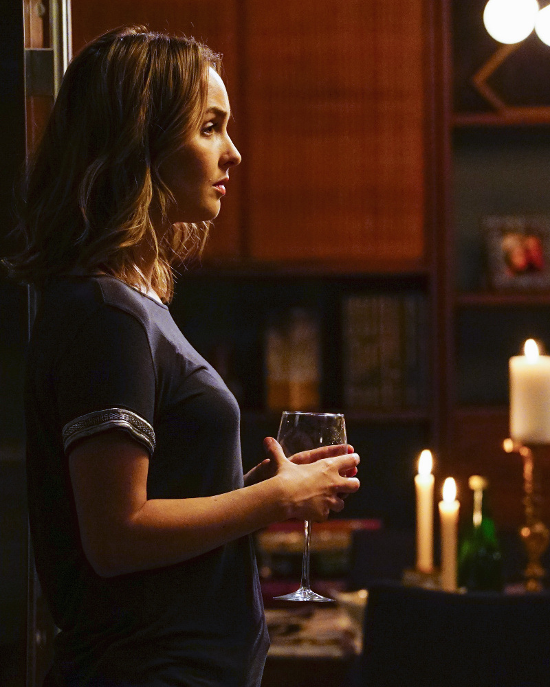 GREY Grey’s Anatomy Photo Preview: Choose a Side (Season 13 Episode 2) - Part 4'S ANATOMY - "Catastrophe and the Cure" - Meredith considers her loyalties, as Alex deals with the repercussions of his actions. Newlyweds Amelia and Owen host a dinner party with unlikely guests, and Jackson proposes an arrangement to help April through her recovery, on "Grey's Anatomy," THURSDAY, SEPTEMBER 29 (8:00-9:00 p.m. EDT), on the ABC Television Network. (ABC/Richard Cartwright) CAMILLA LUDDINGTON