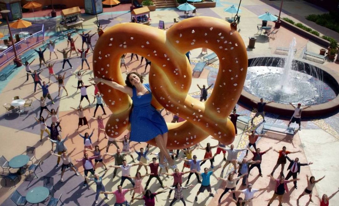 Crazy Ex-Girlfriend Season 1 (Courtesy of Screencapped.net) How Well Do You Know the Lyrics to These Crazy Ex-Girlfriend Songs? - Part 2 Crazy Ex-Girlfriend Season 1 (Courtesy of Screencapped.net)