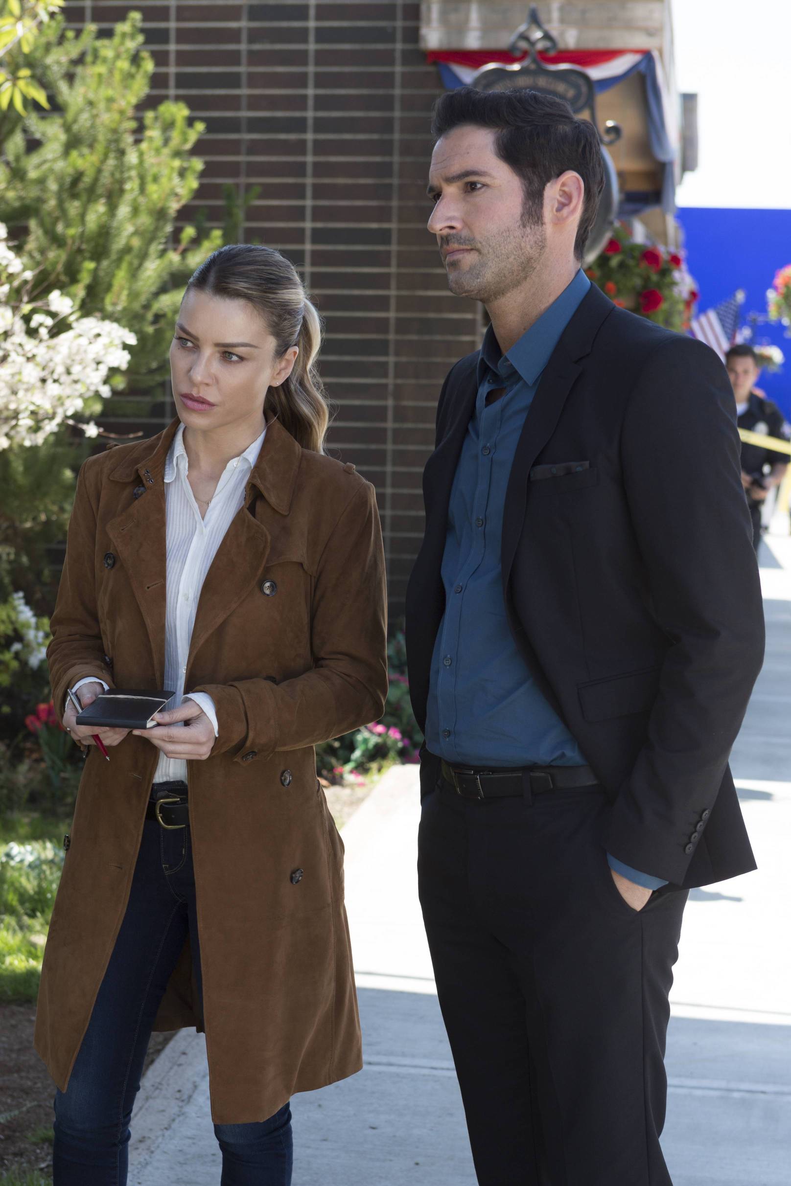 lucifer-201_scn5pt1_mc0162_hires1 | Tell-Tale TV LUCIFER: L-R: Lauren German and Tom Ellis in ÒEverythingÕs Coming Up LuciferÓ season premiere episode of LUCIFER airing Monday, Sept. 19 (9:01-10:00 PM ET/PT) on FOX ©2016 Fox Broadcasting Co. Cr: Michael Courtney/FOX. Lucifer Preview: Mummy’s Home (Season 2 Episode 1)