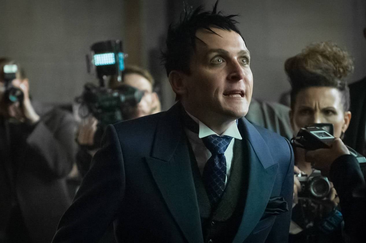 GOTHAM: Robin Lord Taylor in the ÒMad City: Better to Reign in HellÉÓ season premiere episode of GOTHAM airing airing Monday, Sept. 19 (8:00-9:01 PM ET/PT) on FOX.  ©2015 Fox Broadcasting Co. Cr: Jeff Neumann/FOX. Gotham Season Premiere Photo Preview: Penguins, Criminals, and Fish (Season 3 Episode 1) - Part 3