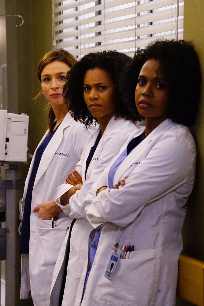 GREY Grey’s Anatomy Photo Preview: Caught in the Middle (Season 13 Episode 3) - Part 4'S ANATOMY - "I Ain't No Miracle Worker" - A car crash at a funeral brings a bickering family into the hospital. Back from New York, Arizona ends up caught between Alex and Andrew. While Ben takes on a new parenting role, Amelia helps Meredith and Maggie through a problem, on "Grey's Anatomy," THURSDAY, OCTOBER 6 (8:00-9:00 p.m. EDT), on the ABC Television Network. (ABC/Richard Cartwright) CATERINA SCORSONE, KELLY MCCREARY, JERRIKA HINTON