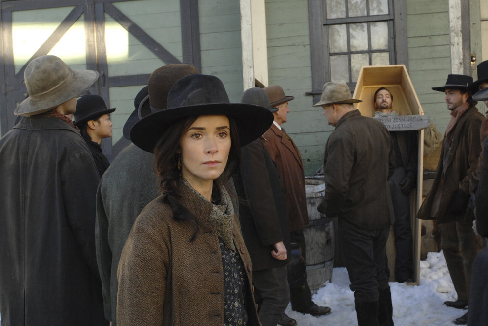 22 Most Memorable Costumes From Timeless Season 1 - Part 3