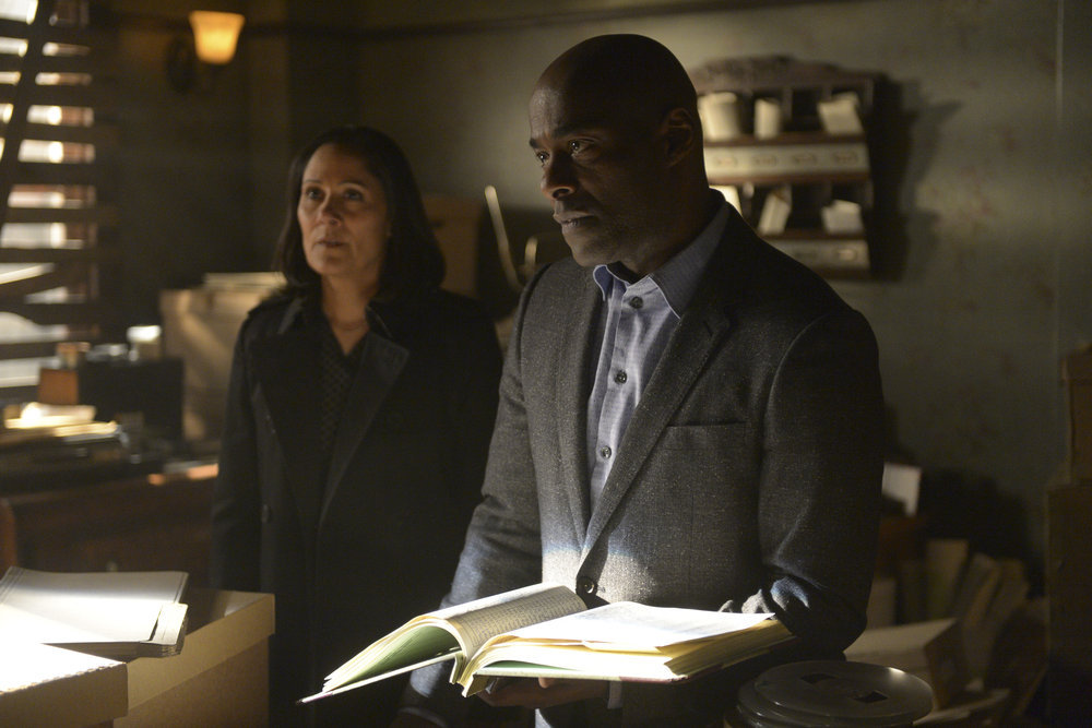 Timeless Season Finale Photo Preview: The Ultimate Sacrifice - Part 3