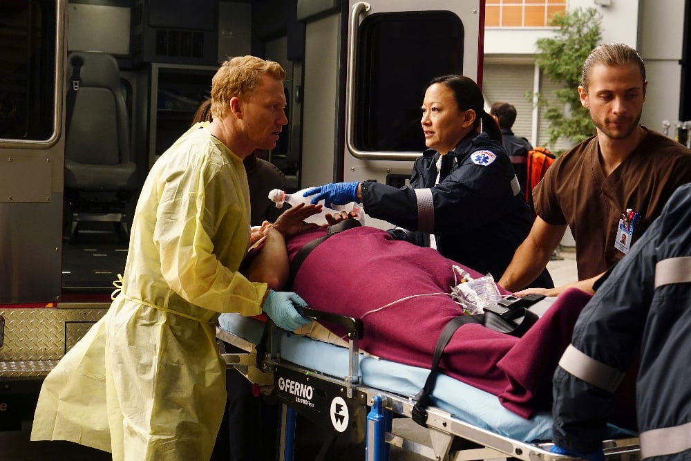 Grey’s Anatomy Photo Preview: Will Amelia Return to Owen? - Part 2