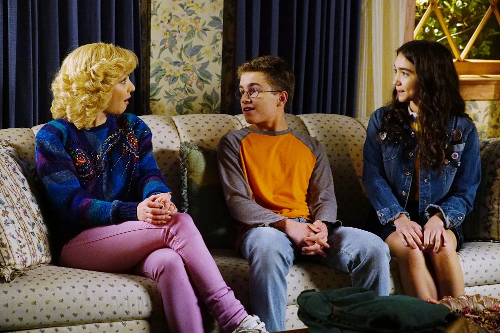 WENDI MCLENDON-COVEY, SEAN GIAMBRONE, ROWAN BLANCHARD | Tell-Tale TV The Goldbergs Review: A Night to Remember (Season 4 Episode 19)