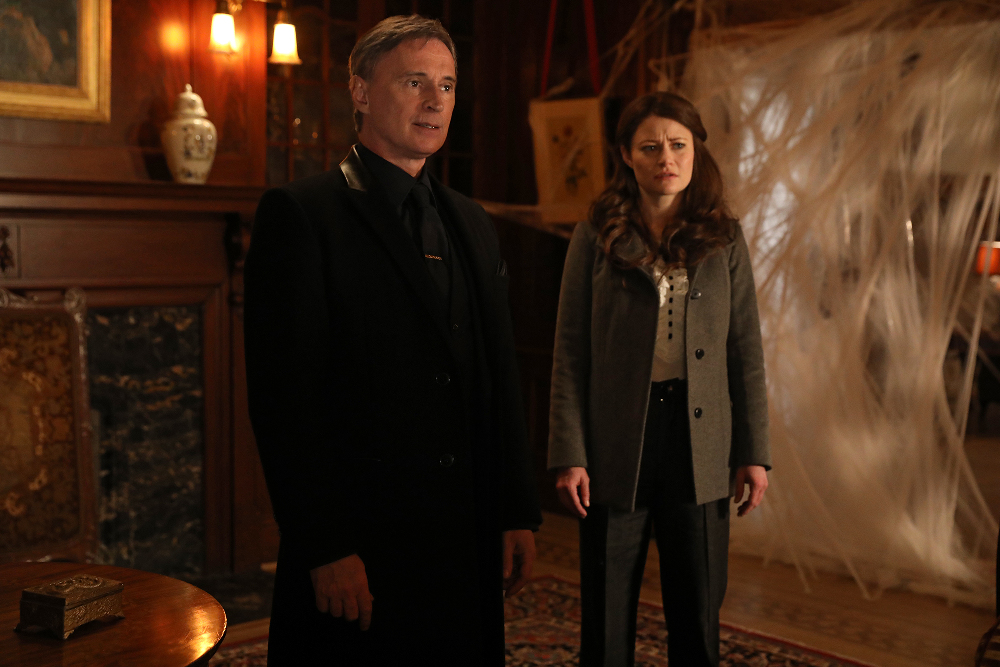 Once Upon A Time Photo Preview: Working With The Enemy - Part 2
