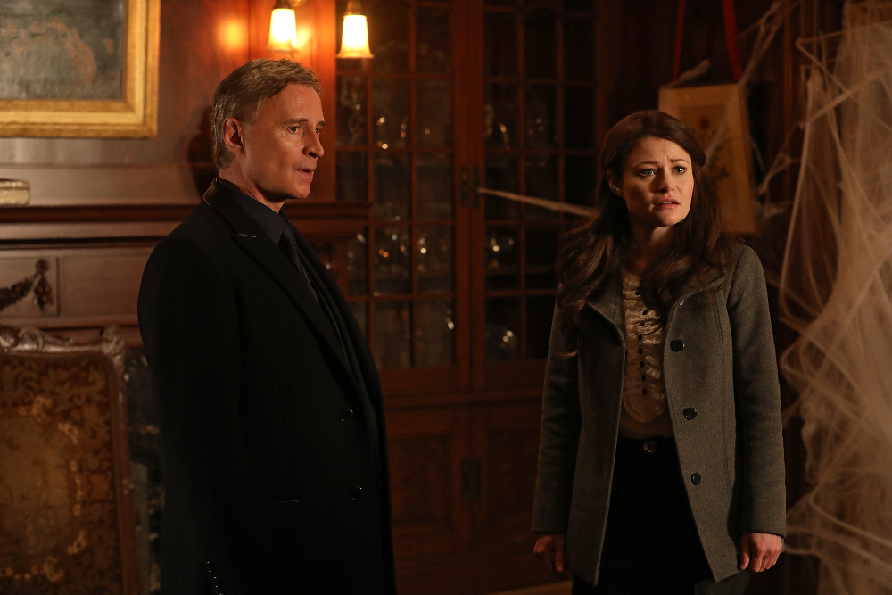 Once Upon A Time Photo Preview: Working With The Enemy - Part 2