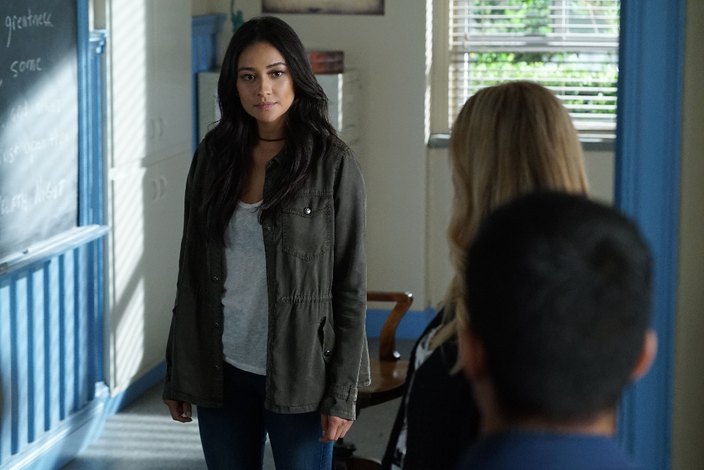 Pretty Little Liars Season 7 Episode 14 Pretty Little Liars Photo Preview: Who Killed Jessica DiLaurentis? - Part 2 Pretty Little Liars Season 7 Episode 14