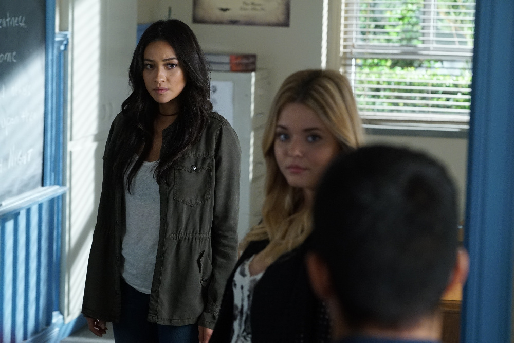 Pretty Little Liars Season 7 Episode 14 Pretty Little Liars Photo Preview: Who Killed Jessica DiLaurentis? - Part 2 Pretty Little Liars Season 7 Episode 14