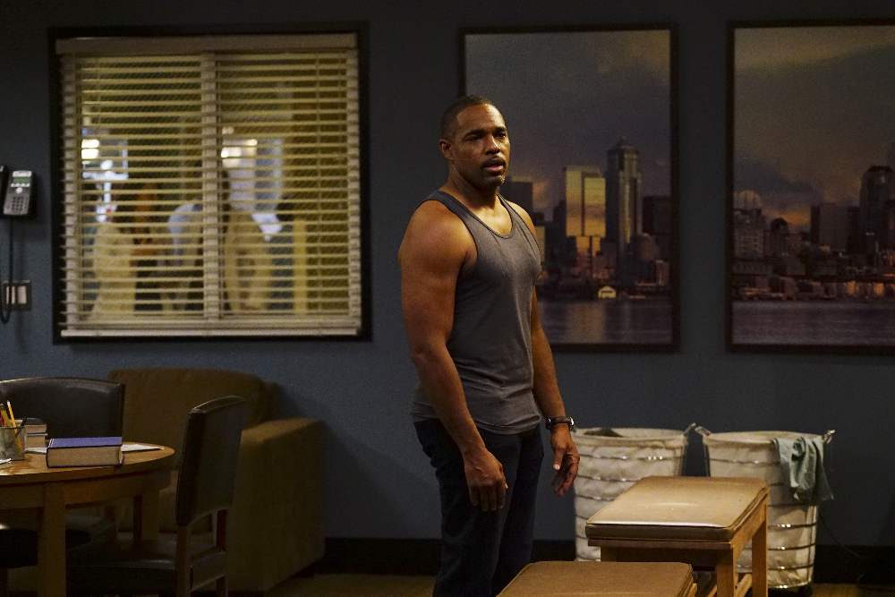 Grey's Anatomy Season 13 Episode 22 JASON GEORGE | Tell-Tale TV Grey's Anatomy Season 13 Episode 22 Grey’s Anatomy Photo Preview: Jeopardy - Part 3 Grey's Anatomy Season 13 Episode 22