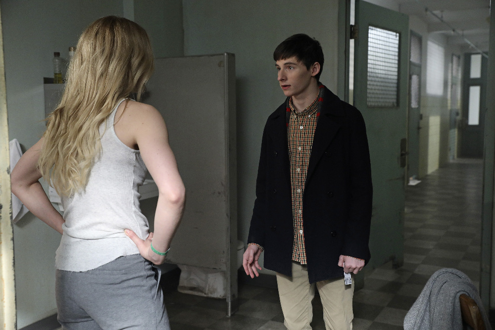 Once Upon A Time Season 6 Episode 21 Once Upon A Time Season Finale Photo Preview: Stranded - Part 3 Once Upon A Time Season 6 Episode 21