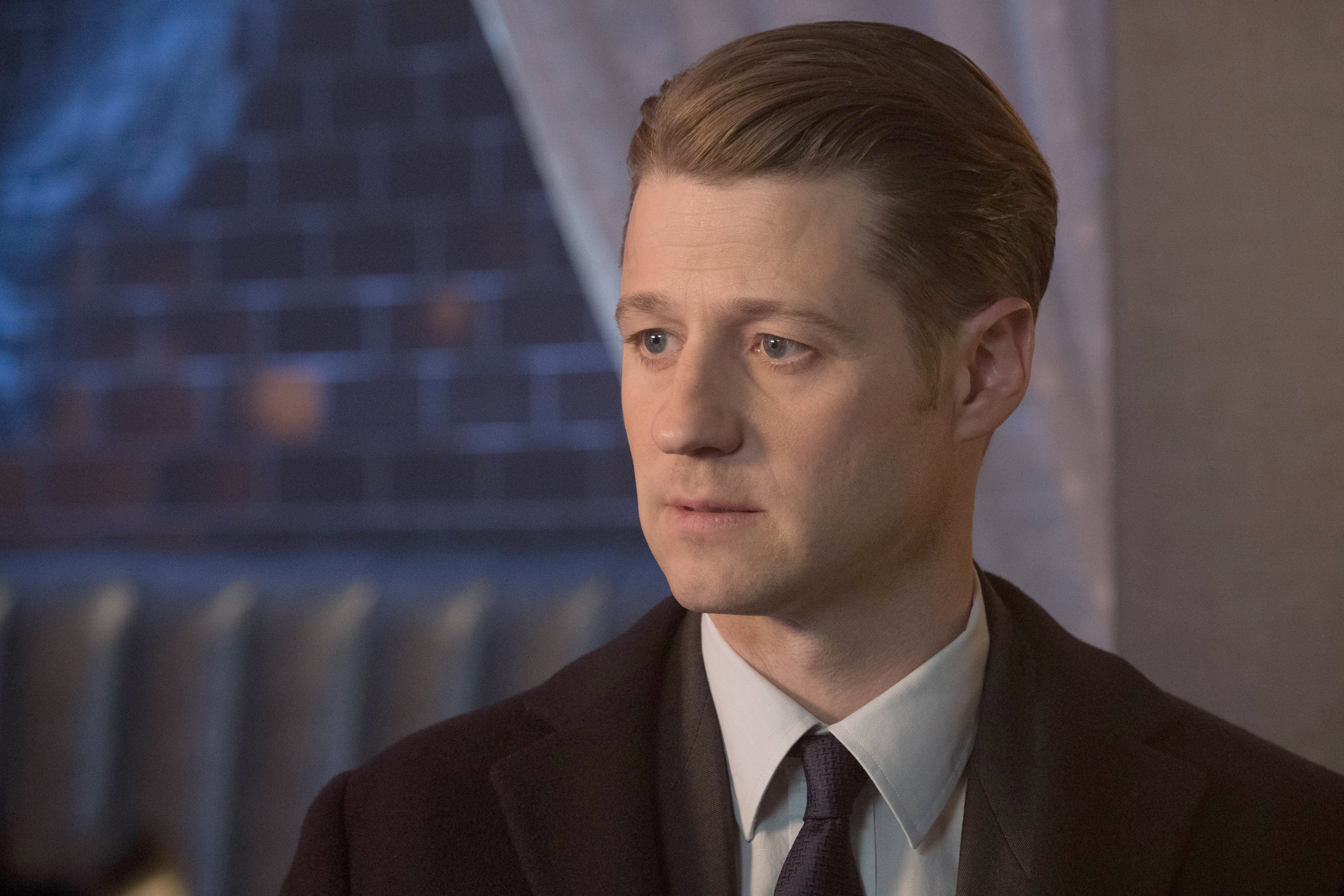 Gotham Season 3 Episode 17 Gotham Photo Preview: Villains Against Villains - Part 2 Gotham Season 3 Episode 17
