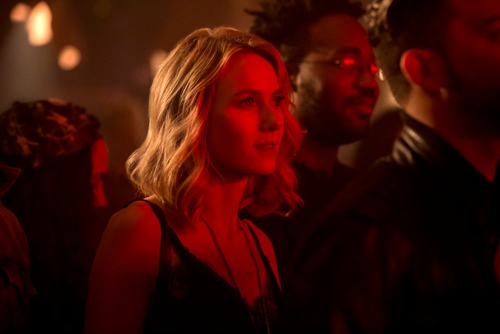 Gypsy Season 1 (courtesy of Netflix) 21 TV Shows You Should Watch This Summer - Part 2 Gypsy Season 1 (courtesy of Netflix)