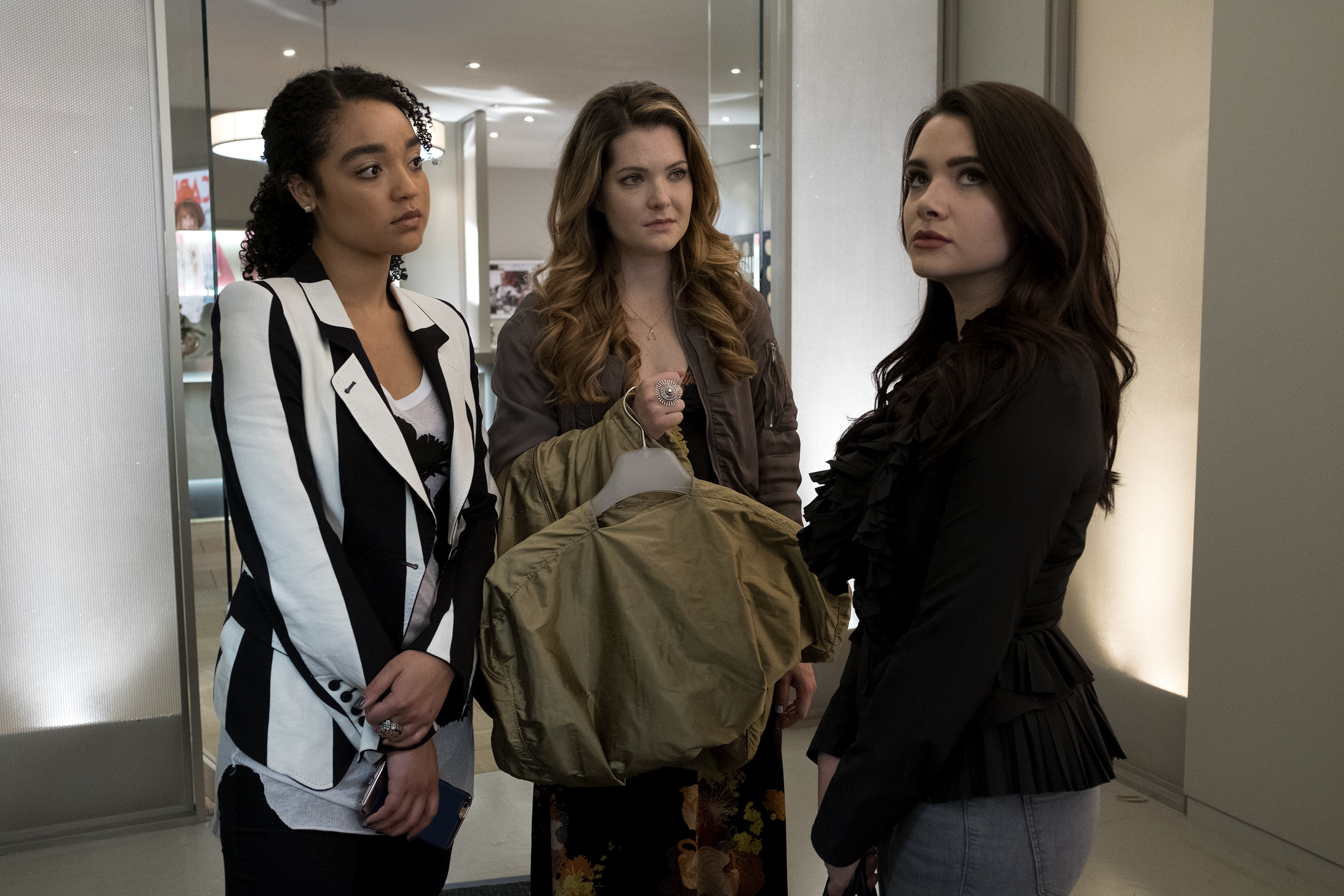  The Bold Type Photo Preview: Free The Nipple (Season 1 Episode 6) - Part 4 
