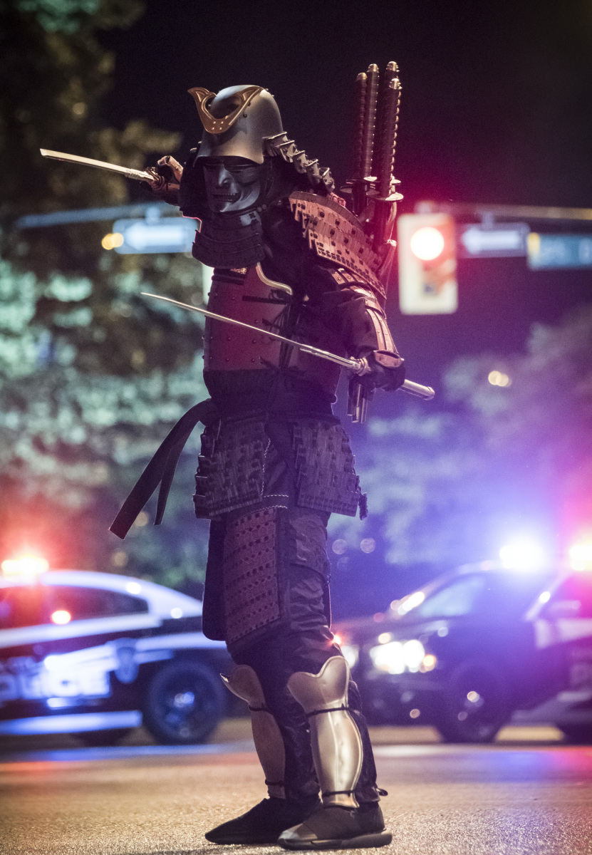 Preview — The Flash Season 4 Episode 1: The Flash Reborn - Part 2