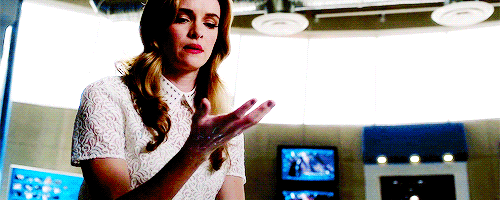 caitlin ice powers | Tell-Tale TV What We Want to See in The Flash Season 4