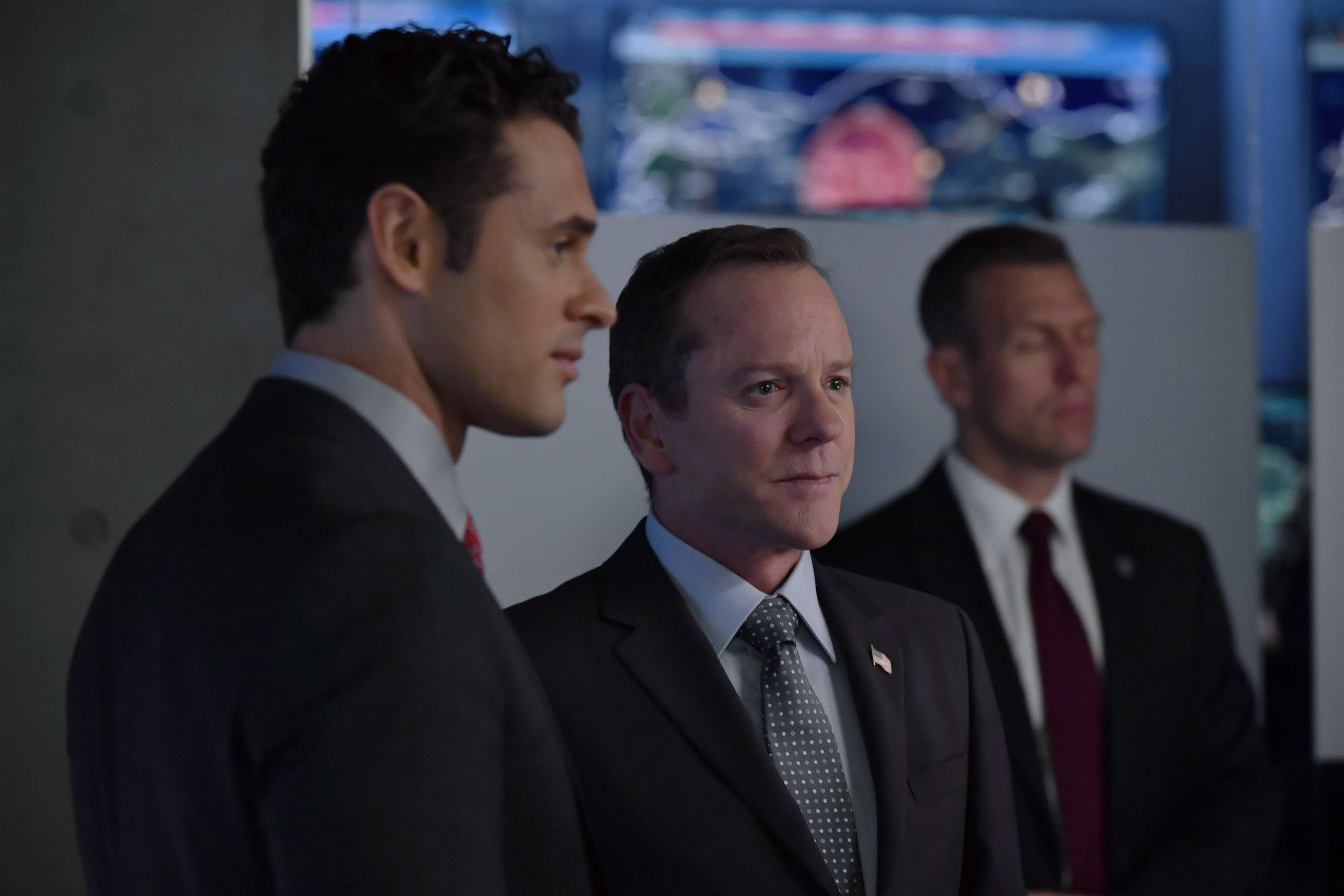 ADAN CANTO, KIEFER SUTHERLAND