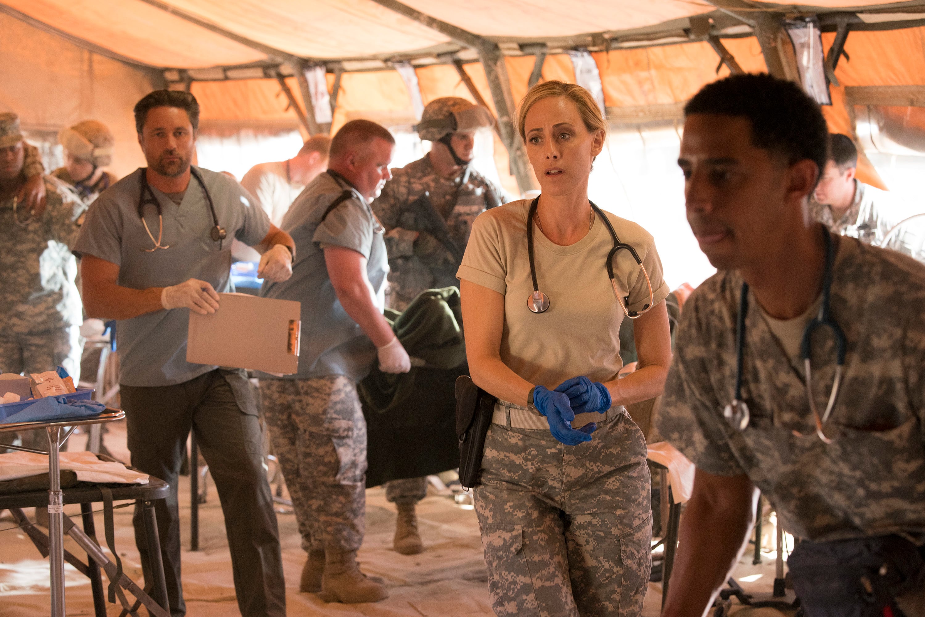 MARTIN HENDERSON, KIM RAVER Preview — Grey’s Anatomy Season 14 Episode 5: Danger Zone - Part 3