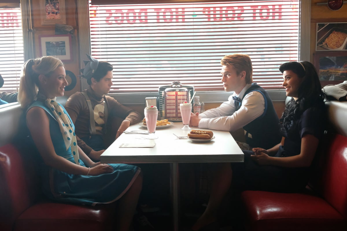 Riverdale Season 2 Episode 2 | Tell-Tale TV Riverdale Season 2 Episode 2 Riverdale Review: Chapter Fifteen: Nighthawks (Season 2 Episode 2) Riverdale Season 2 Episode 2