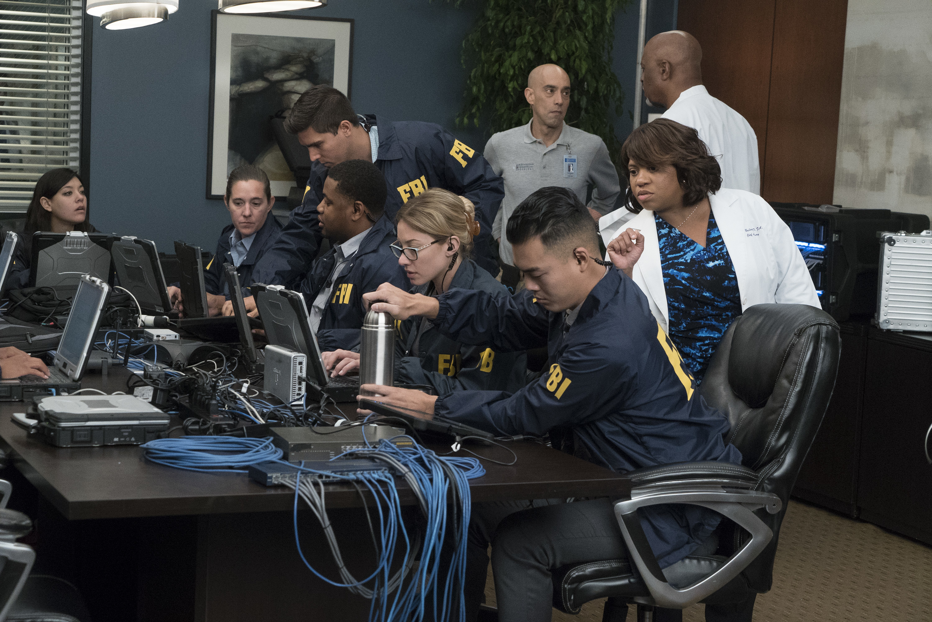 JAMES PICKENS JR., CHANDRA WILSON Grey Preview — Grey’s Anatomy Season 14 Episode 8: Out of Nowhere - Part 2's Anatomy Season 14 Episode 8 Out of Nowhere
