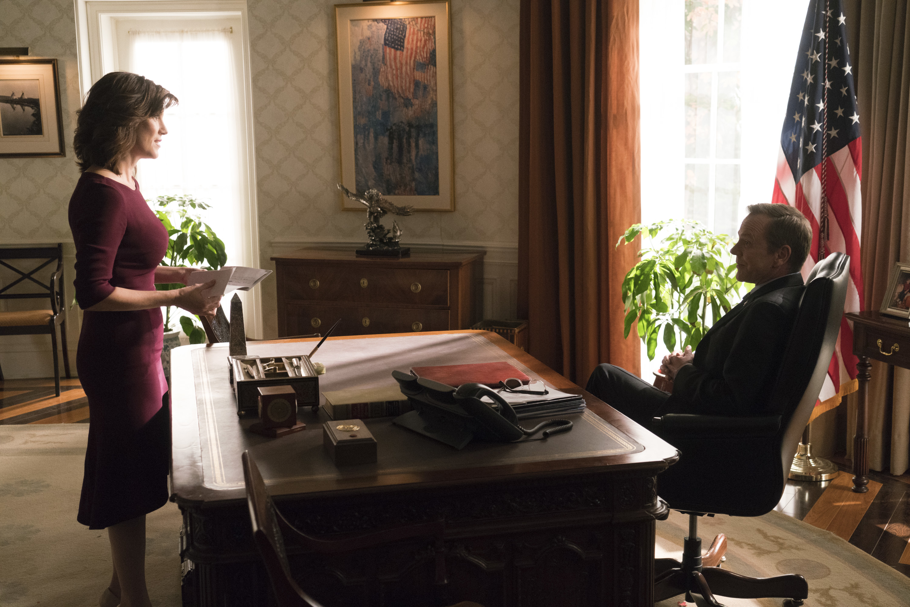 ZOE MCLELLAN, KIEFER SUTHERLAND Preview — Designated Survivor Season 2 Episode 9: Three-Letter Day - Part 2