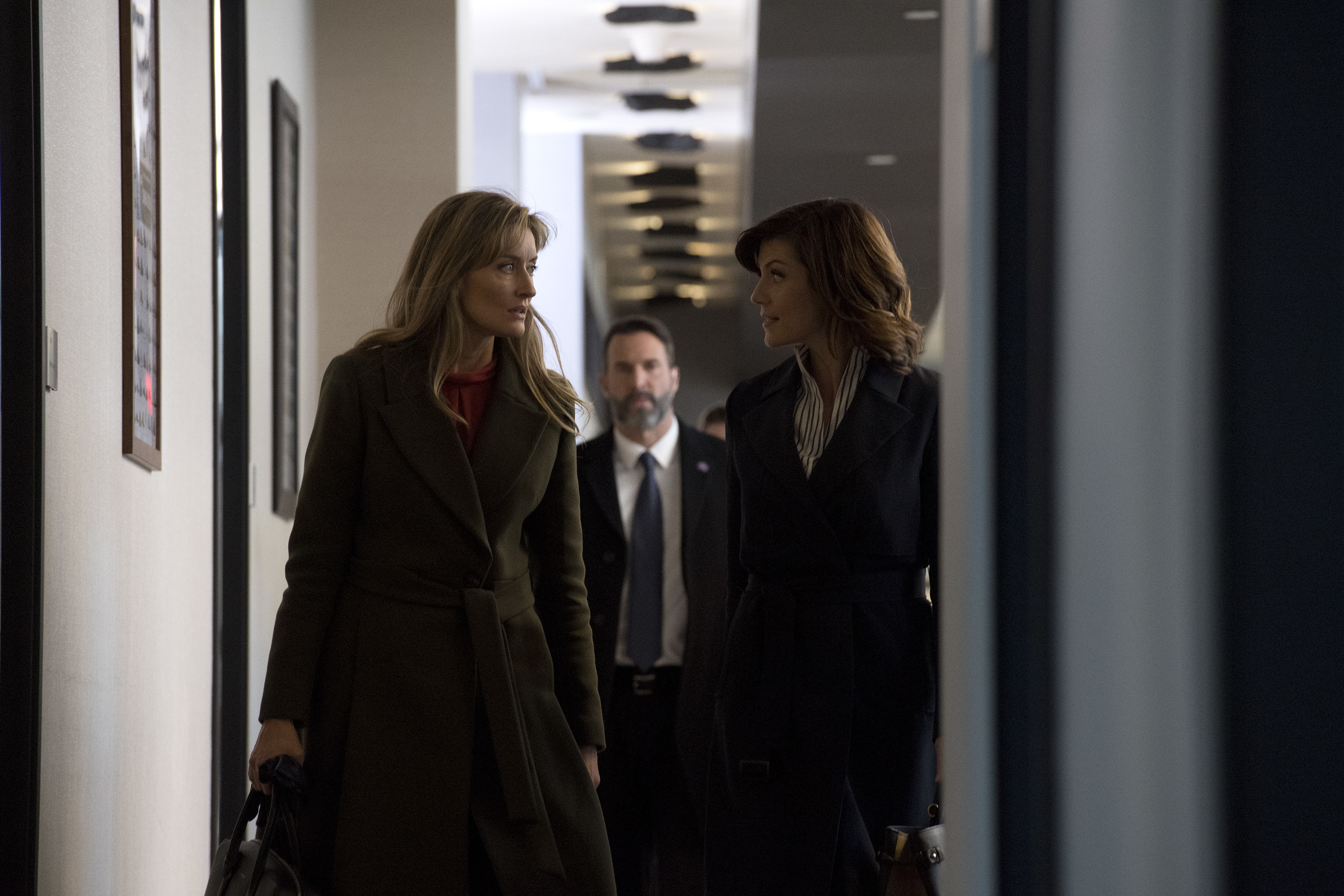 NATASCHA MCELHONE, ZOE MCLELLAN Preview — Designated Survivor Season 2 Episode 10: Line of Fire - Part 3