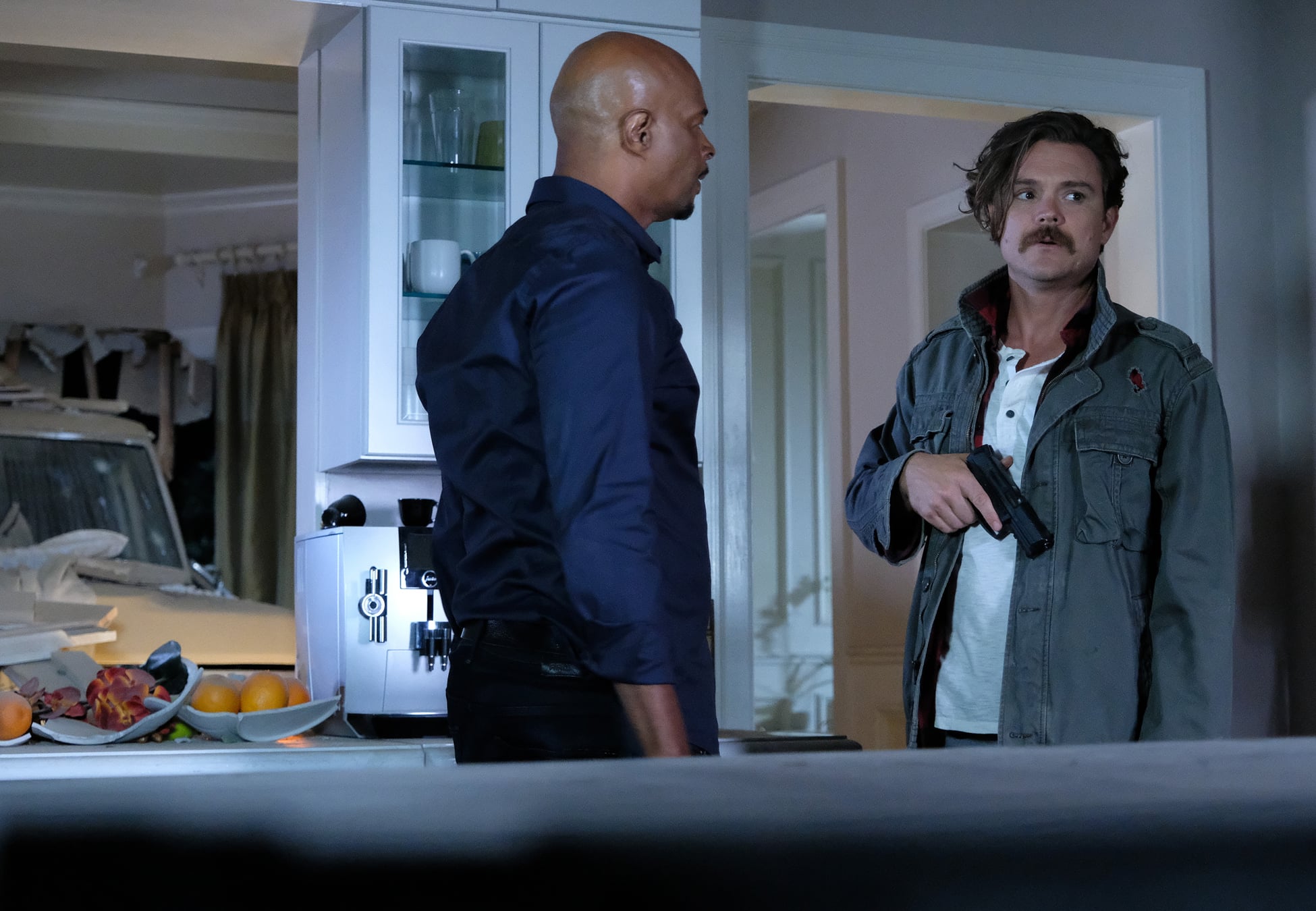 ffLethalWeapon-Ep210_Sc51-Ray_0141_f_hires1 Preview — Lethal Weapon Season 2 Episode 10: Wreck the Halls - Part 3