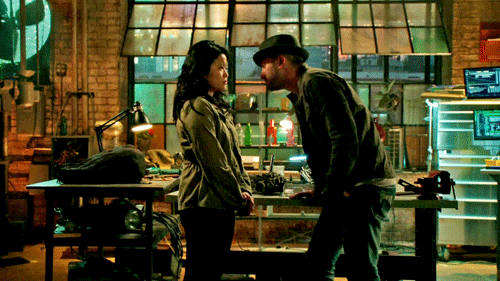 tumblr_p04hsi6CTu1ttig8go1_500 24 Favorite TV Couples from 2017 - Part 4