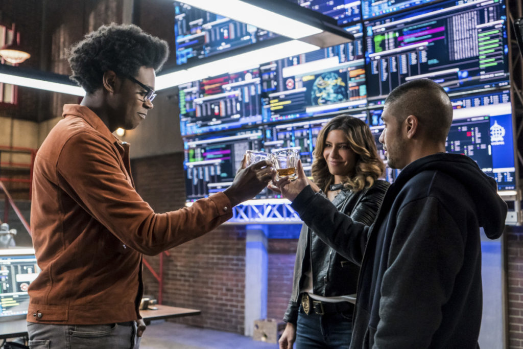 Arrow Season 6 Episode 10, Divided Preview — Arrow Season 6 Episode 10: Divided - Part 2