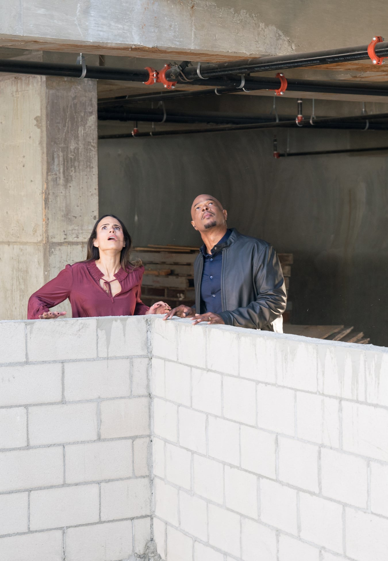 ffLW-213a_sc24_25pt_0036_f_hires1 Preview — Lethal Weapon Season 2 Episode 13: Better Living Through Chemistry - Part 3