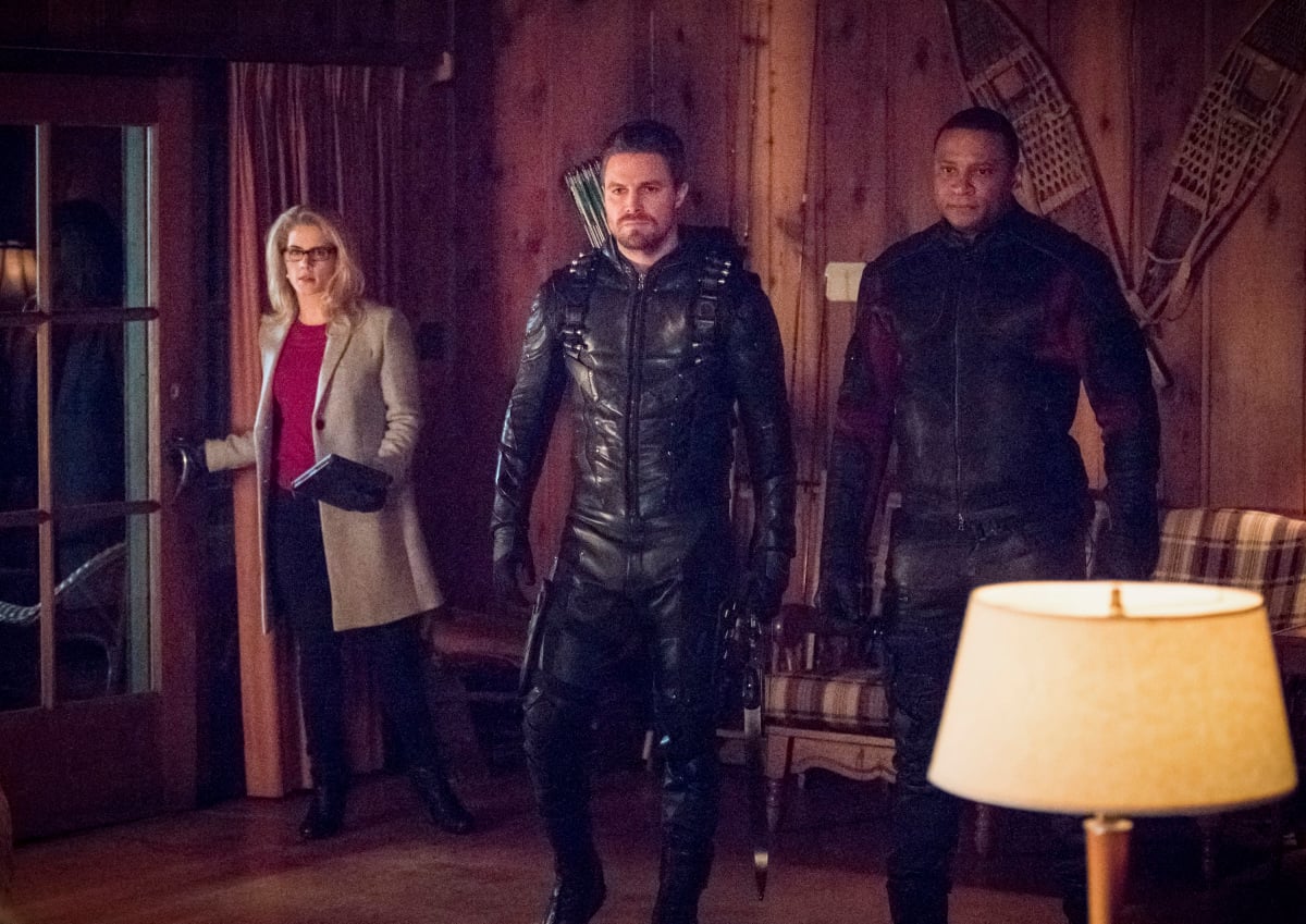 Arrow Season 6 Episode 14 - Collision Course Preview — Arrow Season 6 Episode 14: Collision Course