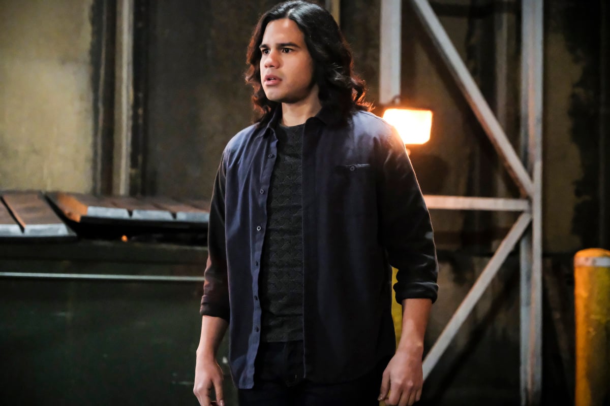 The Flash - Carlos Valdes as Cisco Ramon Preview — The Flash Season 4 Episode 14: Subject 9 - Part 2 The Flash - Carlos Valdes as Cisco Ramon