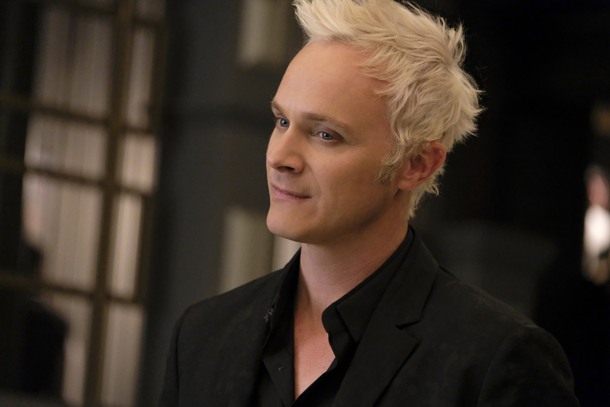 David Anders as Blaine - iZombie Season 4 Episode 1 - "Are You Ready For Some Zombies?" Preview – iZombie Season 4 Episode 1: Are You Ready for Some Zombies? - Part 2 David Anders as Blaine - iZombie Season 4 Episode 1 -  "Are You Ready For Some Zombies?"