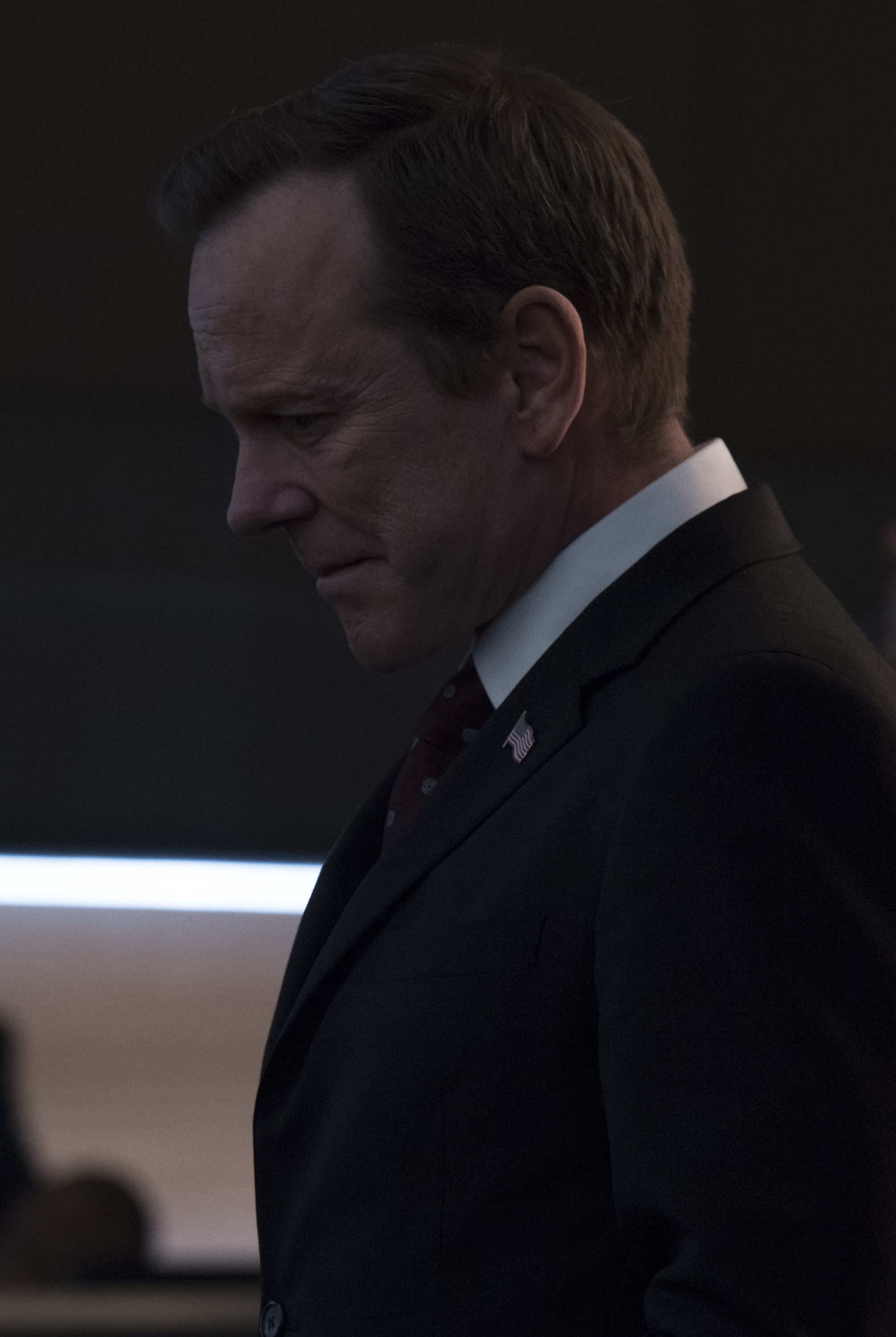 KIEFER SUTHERLAND Preview — Designated Survivor Season 2 Episode 12: The Final Frontier - Part 2