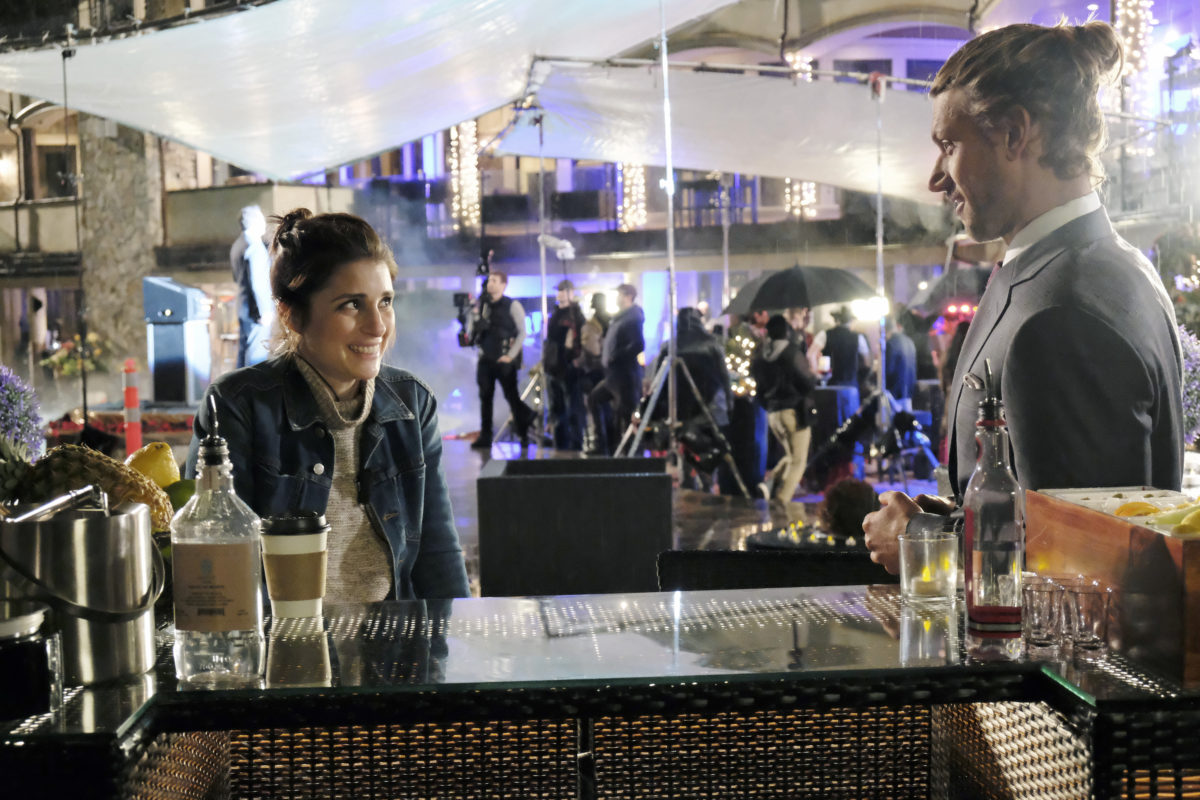 UnReal, Ep 302 "Shield" UnREAL Review: Shield (Season 3 Episode 2) UnReal, Ep 302 "Shield"