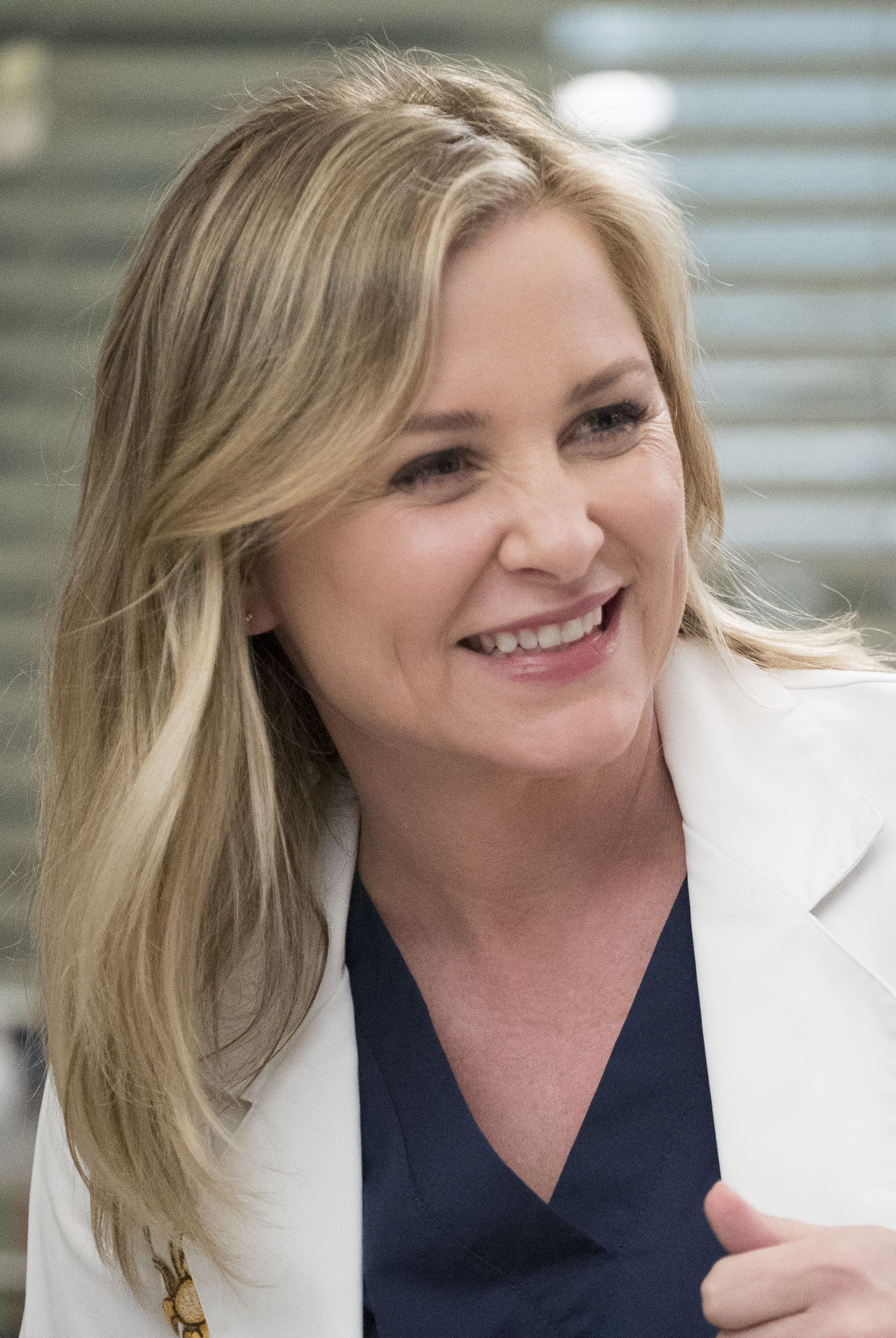 JESSICA CAPSHAW | Tell-Tale TV JESSICA CAPSHAW Grey’s Anatomy Review: Hold Back the River (Season 14 Episode 18)