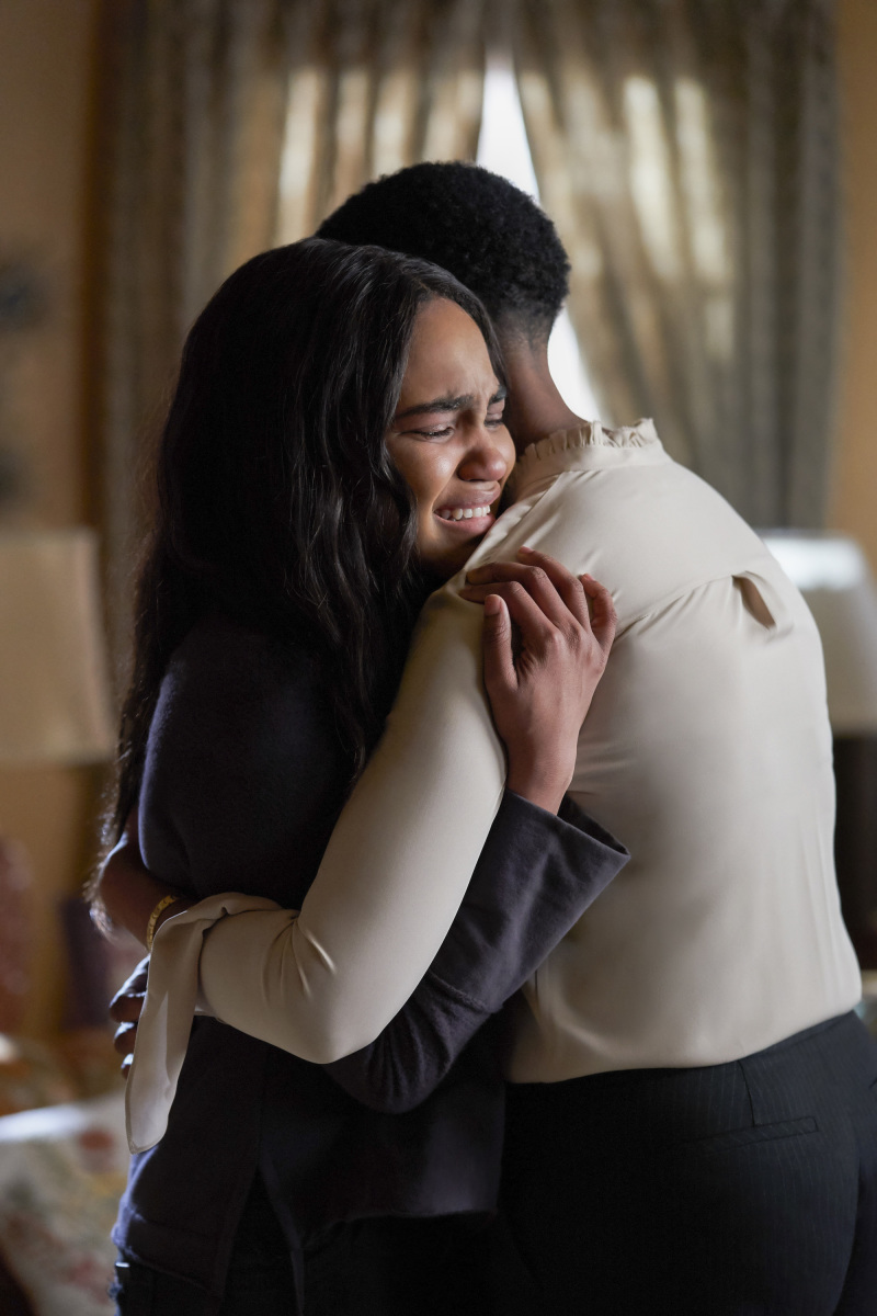 BLK111B_0094b Black Lightning Review: Black Jesus: The Book of Crucifixion (Season 1 Episode 11)