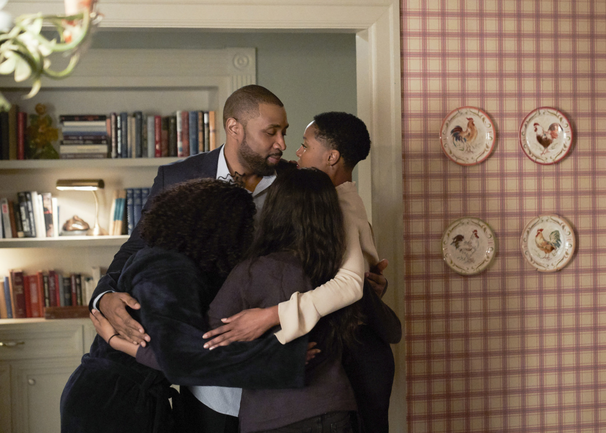 BLK111B_0231b Black Lightning Review: Black Jesus: The Book of Crucifixion (Season 1 Episode 11)