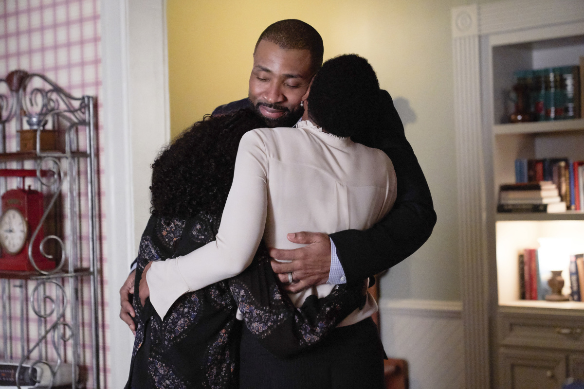 BLK111B_0382b Black Lightning Review: Black Jesus: The Book of Crucifixion (Season 1 Episode 11)