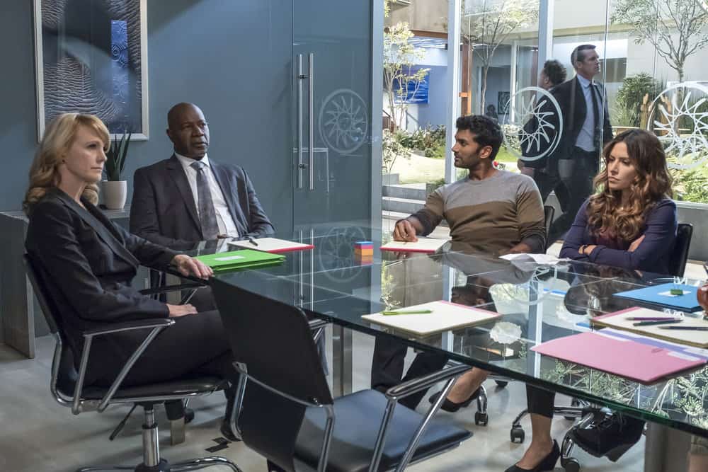 Reverie - Season 1 Episode 4 Preview — Reverie Season 1 Episode 5: Altum Somnum - Part 2 REVERIE -- "Altum Somnum" Episode 104 -- Pictured: (l-r) Kathryn Morris as Monica Shaw, Dennis Haysbert as Charlie Ventana, Sendhil Ramamurthy as Paul Hammond, Sarah Shahi as Mara Kint -- (Photo by: Vivian Zink/NBC)