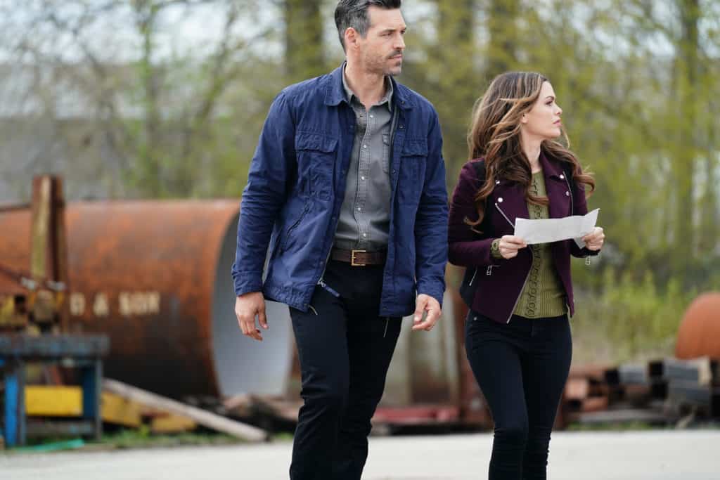 EDDIE CIBRIAN, RACHEL BILSON Preview — Take Two Season 1 Episode 5: Death Becomes Him TAKE TWO - "Death Becomes Him" - A terminally ill man hires Eddie and Sam to protect him from the very hitman he hired to make his death look like an accident. When he discovers he was misdiagnosed and is going to live, he fears for his life. Together, Eddie and Sam must keep him safe and in hiding long enough to find and stop his hired killer but soon learn that the hitman isn't the only one after him, on "Take Two," THURSDAY, JULY 19 (8:00-9:00 p.m. EDT), on The ABC Television Network. (ABC/David Bukach)
EDDIE CIBRIAN, RACHEL BILSON