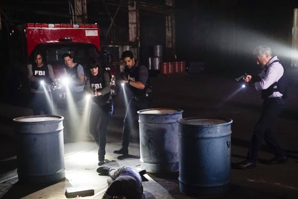 Criminal Minds - 300 Preview — Criminal Minds Season 14 Episode 1: 300 Criminal Minds - 300