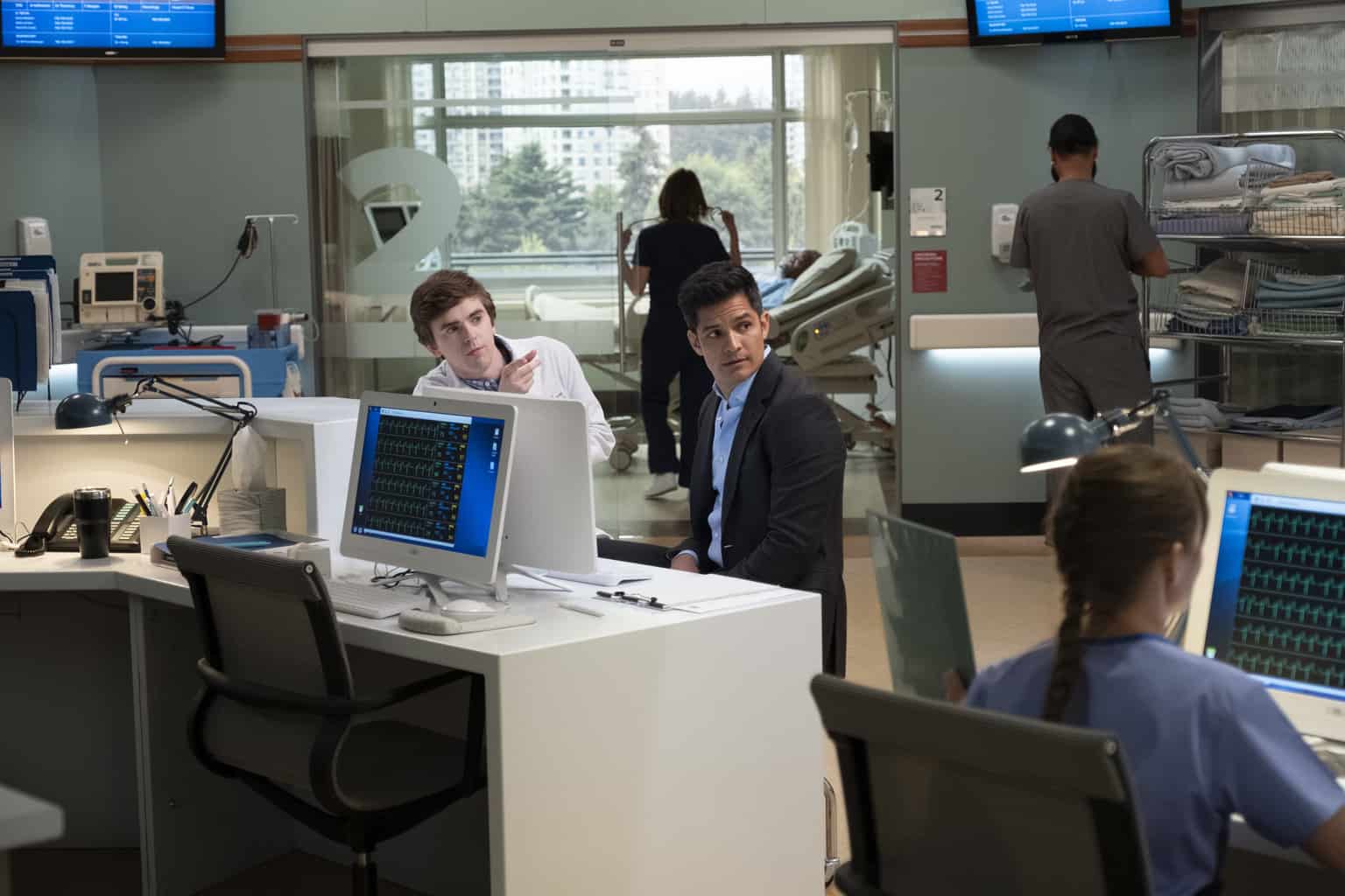 The Good Doctor Season 2 Episode 2 - FREDDIE HIGHMORE, NICHOLAS GONZALEZ Preview — The Good Doctor Season 2 Episode 2: Middle Ground - Part 5 The Good Doctor Season 2 Episode 2