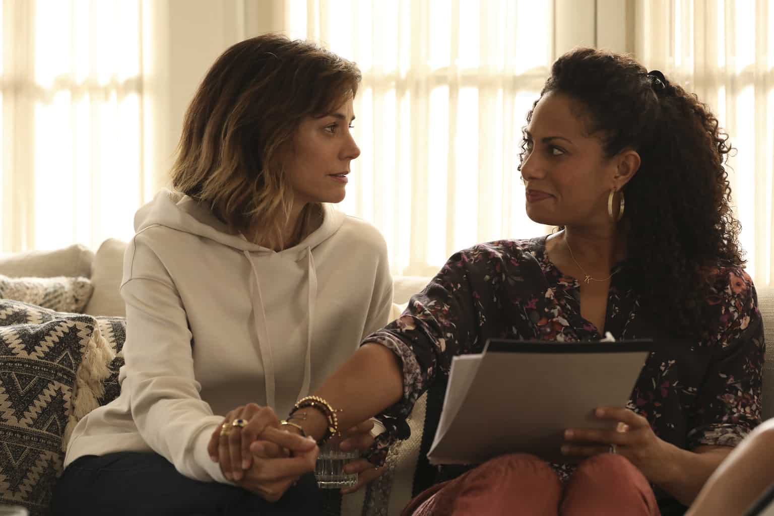 A MILLION LITTLE THINGS Season 1 Episode 2 - Stephanie Szostak as Delilah Dixon, Christina Marie Moses as Regina Howard | Tell-Tale TV A MILLION LITTLE THINGS Season 1 Episode 2 - Stephanie Szostak as Delilah Dixon, Christina Marie Moses as Regina Howard A Million Little Things Review: Band of Dads (Season 1 Episode 2) A MILLION LITTLE THINGS Season 1 Episode 2 - Stephanie Szostak as Delilah Dixon, Christina Marie Moses as Regina Howard