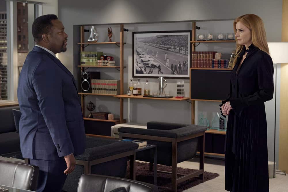 Suits Season 8 Episode 10 - Wendell Pierce as Robert Zane, Sarah Rafferty as Donna Paulsen Preview — Suits Season 8 Episode 10: Managing Partner - Part 2 Suits Season 8 Episode 10 - Wendell Pierce as Robert Zane, Sarah Rafferty as Donna Paulsen