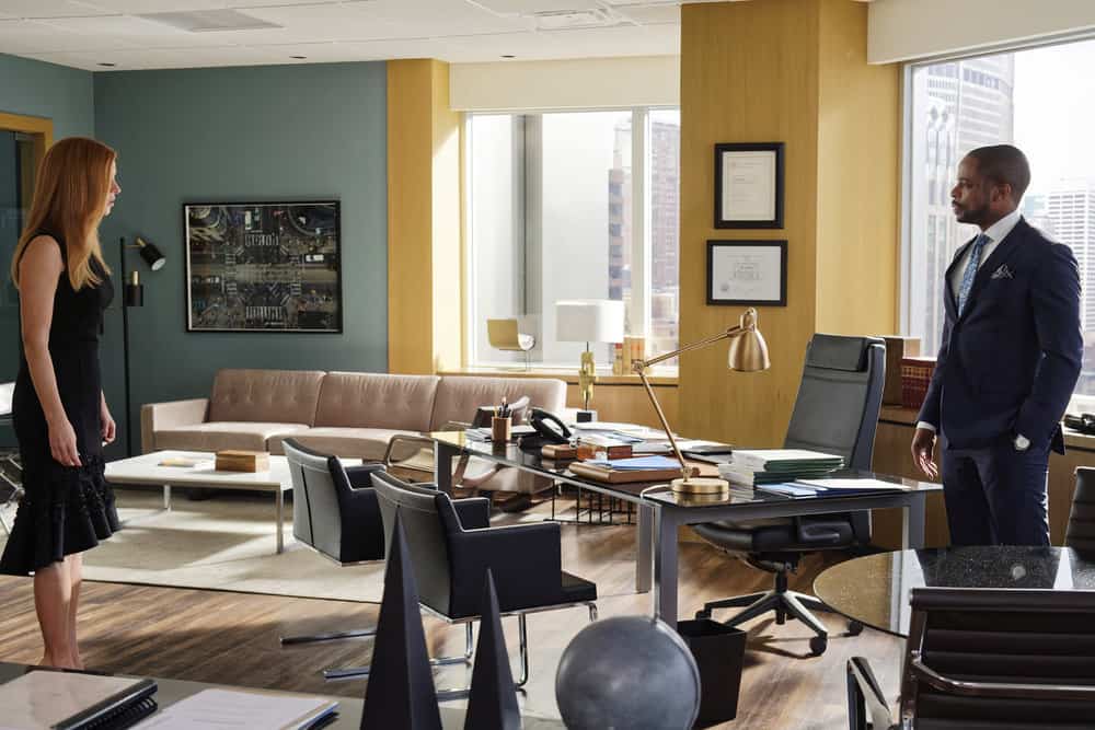 Suits Season 8 Episode 8 - Sarah Rafferty as Donna Paulsen, Dule Hill as Alex Preview — Suits Season 8 Episode 8: Coral Gables - Part 2 Suits Season 8 Episode 8 - Sarah Rafferty as Donna Paulsen, Dule Hill as Alex