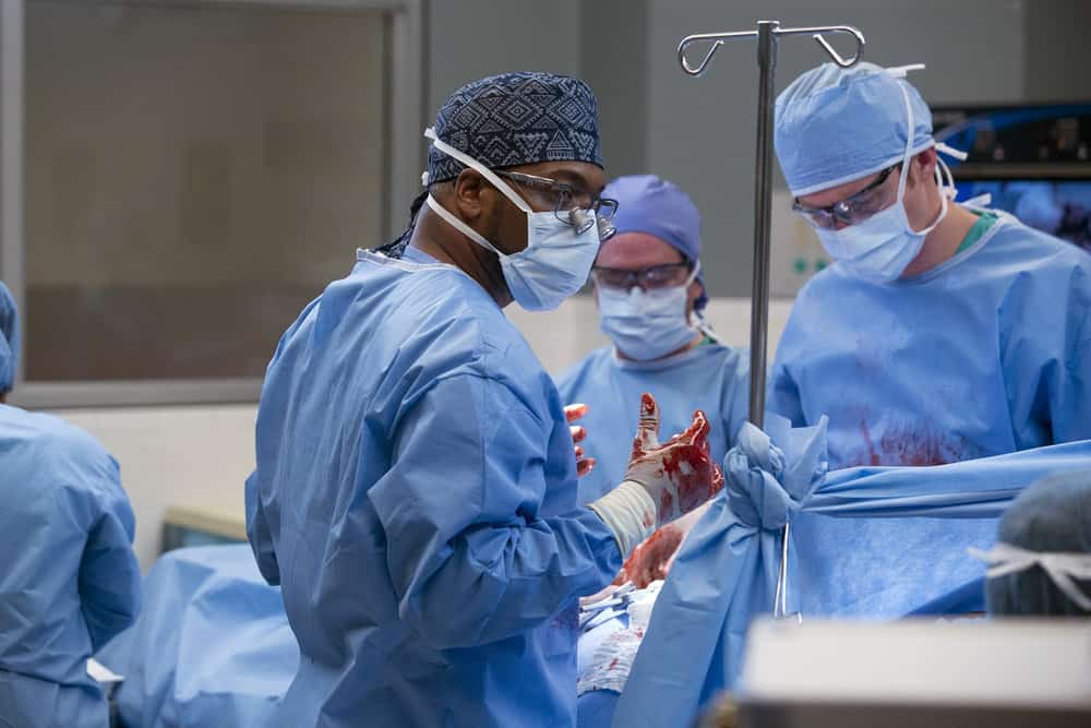 New Amsterdam Season 1 Episode 2 - Jocko Sims as Dr. Floyd Reynolds Preview — New Amsterdam Season 1 Episode 2: Rituals - Part 2 New Amsterdam Season 1 Episode 2 - Jocko Sims as Dr. Floyd Reynolds