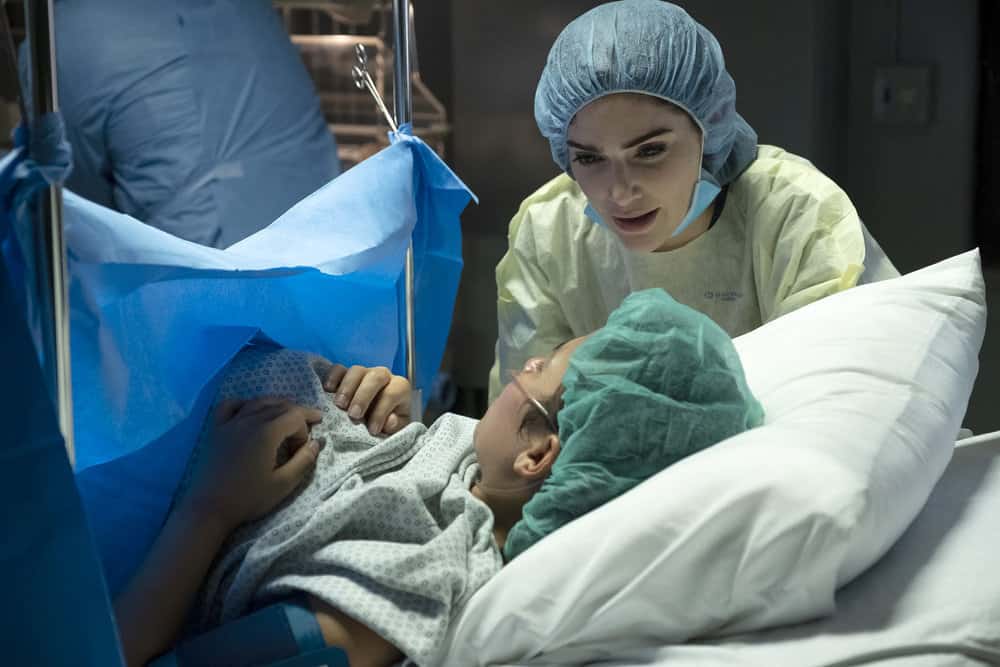 New Amsterdam Season 1 Episode 3 - Janet Montgomery as Dr. Lauren Bloom Preview — New Amsterdam Season 1 Episode 3: Every Last Minute New Amsterdam Season 1 Episode 3 - Janet Montgomery as Dr. Lauren Bloom